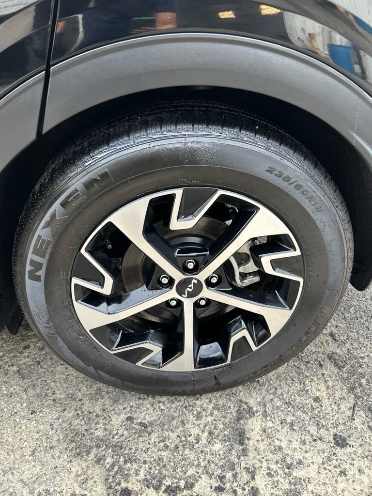 Used 2024 Black Kia EX image 3
