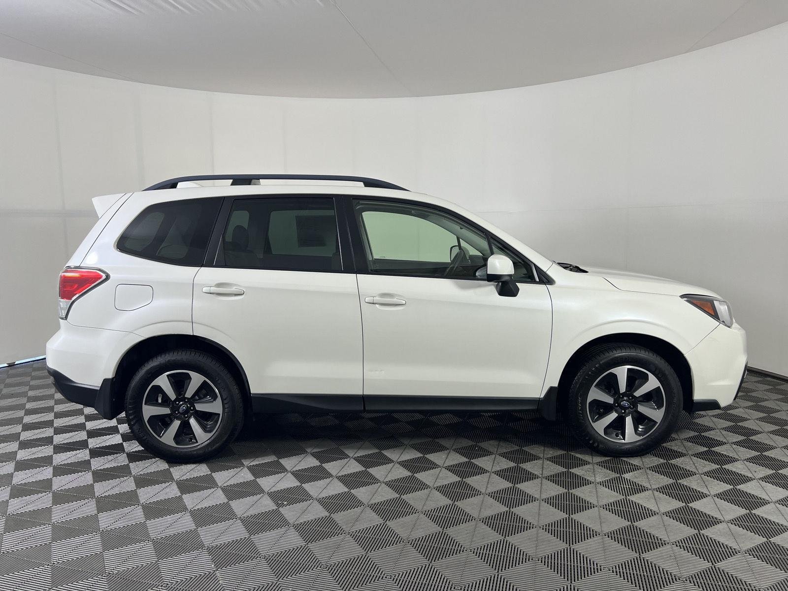 Used 2018 Crystal White Pearl Subaru Premium image 2