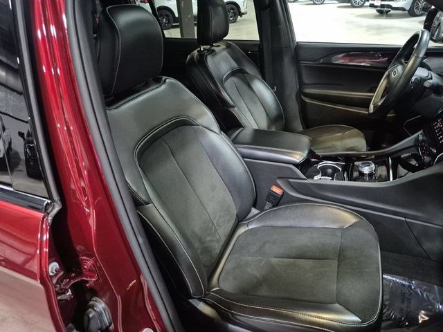 Stew Hansen Ce 2021 Velvet Red Pearlcoat Jeep Altitude image 28