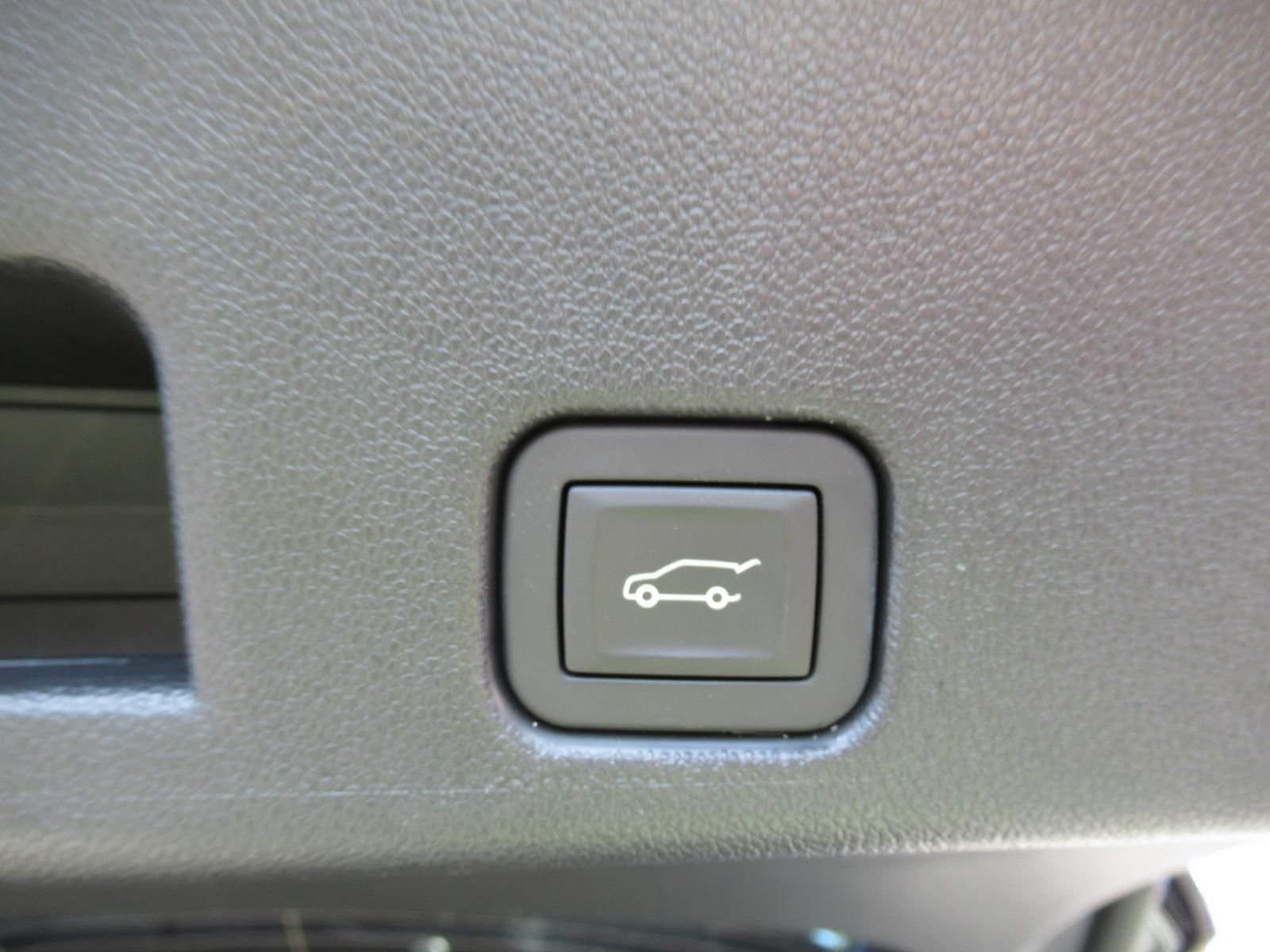 Used 2026 Gray Buick Preferred image 37