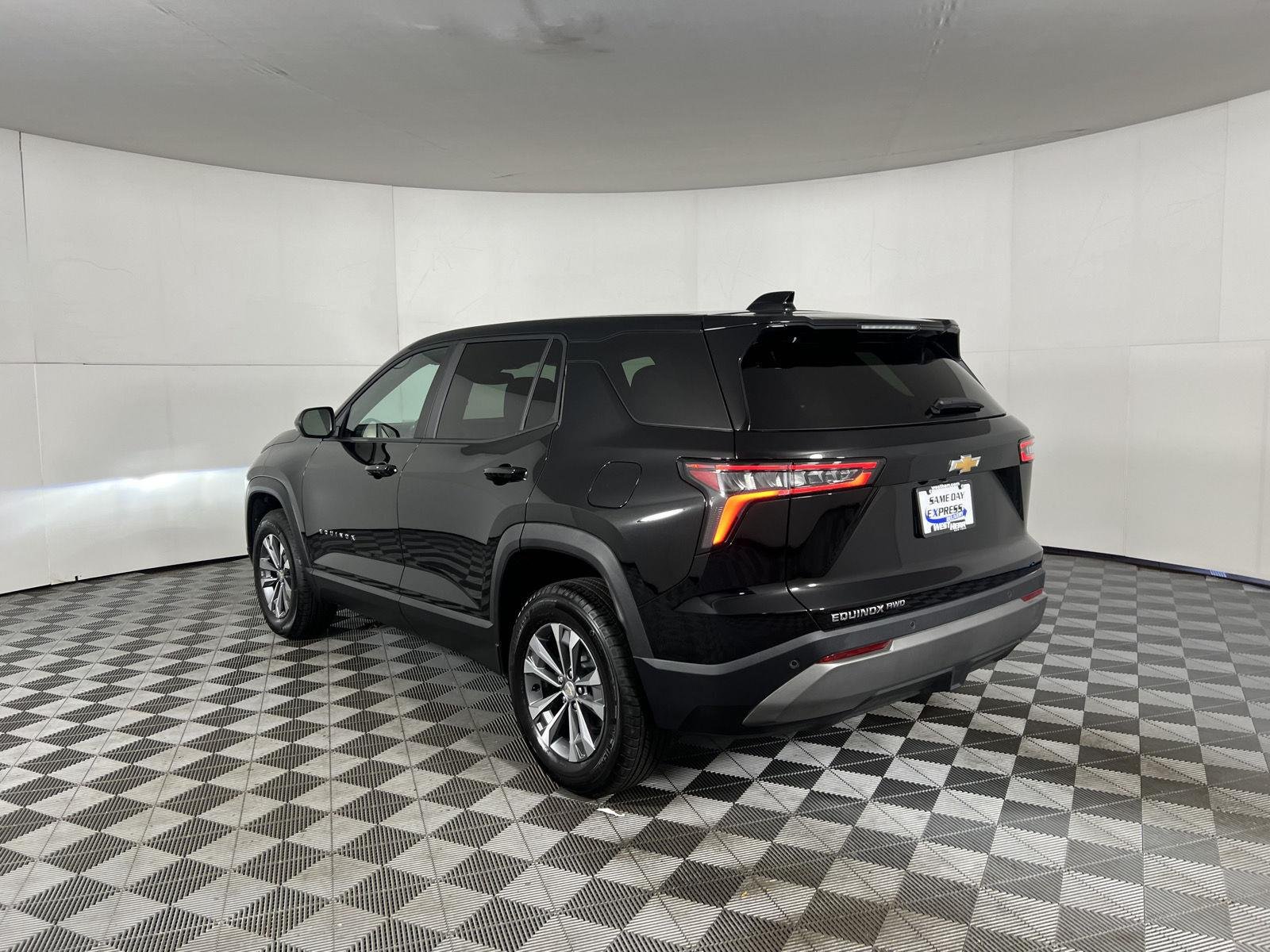 New 2026 Mosaic Black Metallic Chevrolet LT image 26
