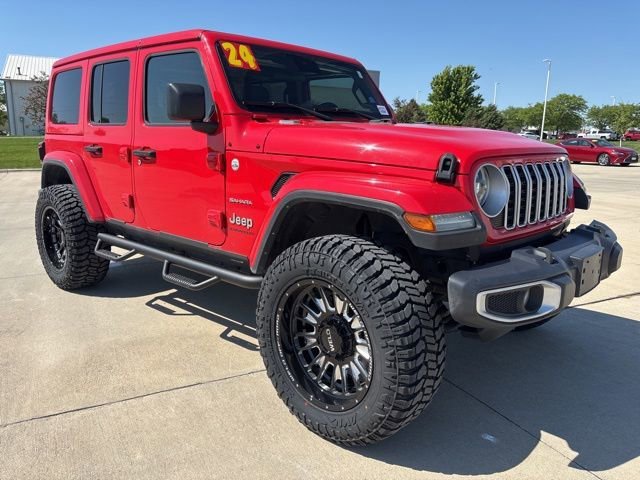 Used 2024 Red Jeep Sahara image 25