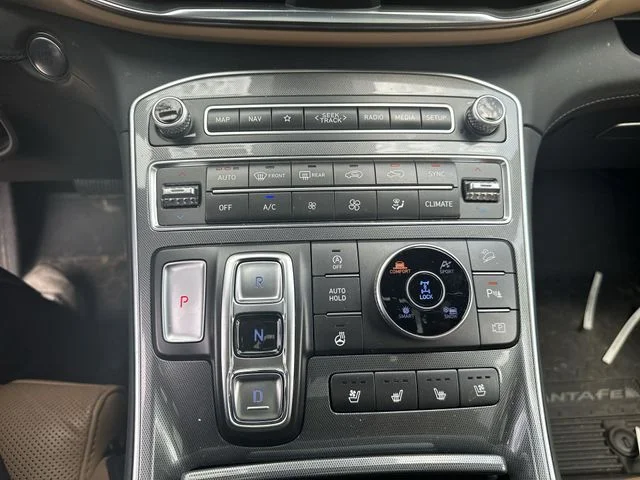 Used 2023 White Hyundai Calligraphy image 41