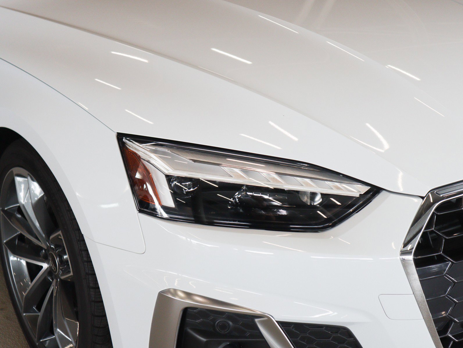 Used 2024 Glacier White Metallic Audi S line Premium Plus image 33