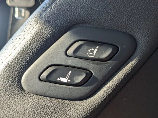 Used 2021 Blue Genesis 2.5T image 16