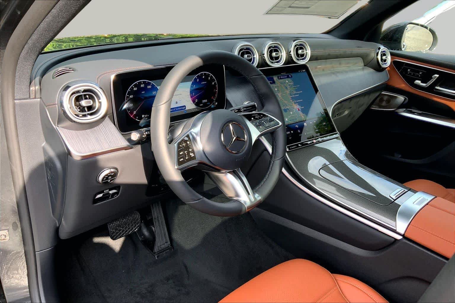 New 2027 Graphite Grey Metallic Mercedes-Benz GLC 300 image 9
