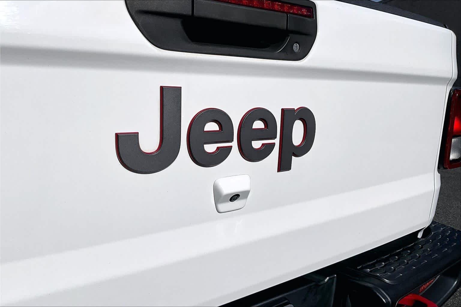Used 2020 Bright White Clearcoat Jeep Rubicon image 31