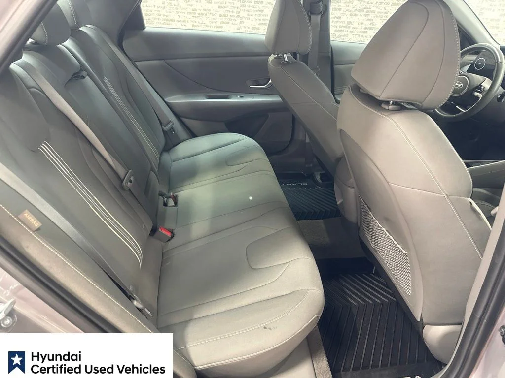 Certified Used 2025 Fluid Metal Hyundai SEL Convenience image 15