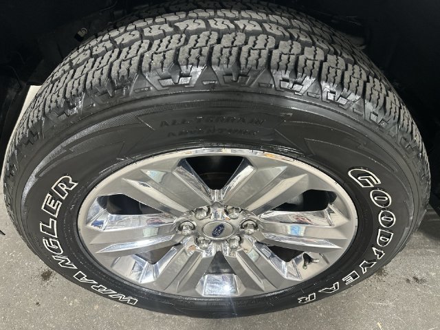 Used 2020 Silver Ford XLT image 23