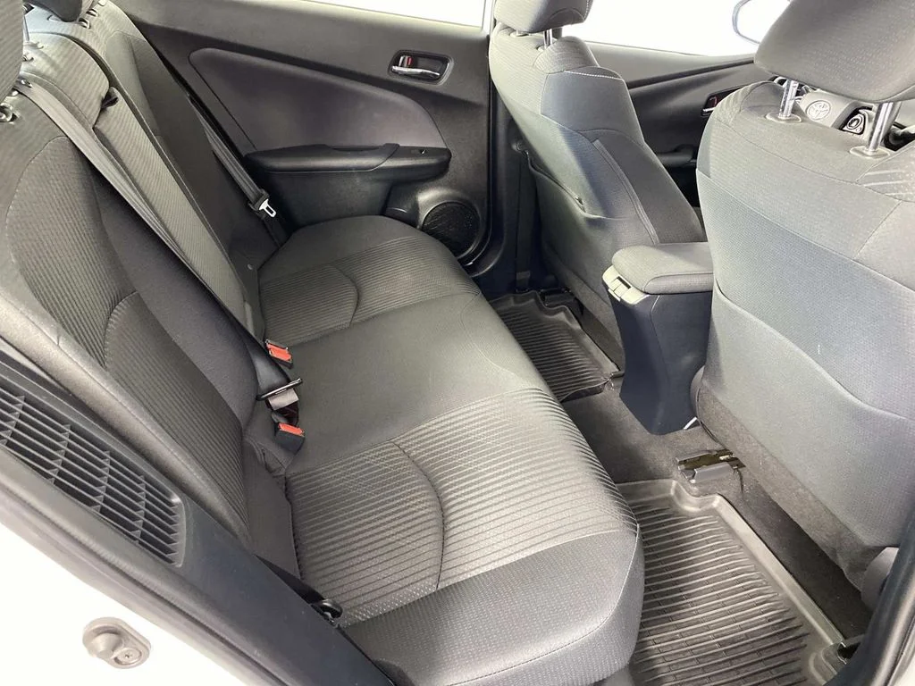 Used 2021 White Toyota LE image 12