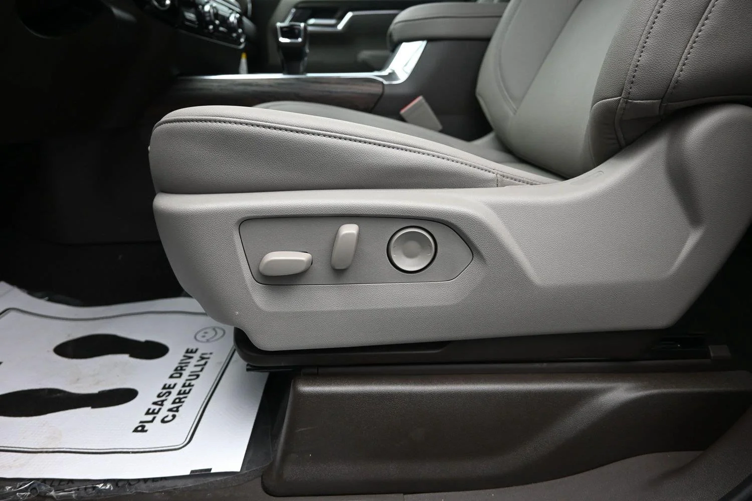 2026 GMC Sierra 1500 SLT - Photo 26