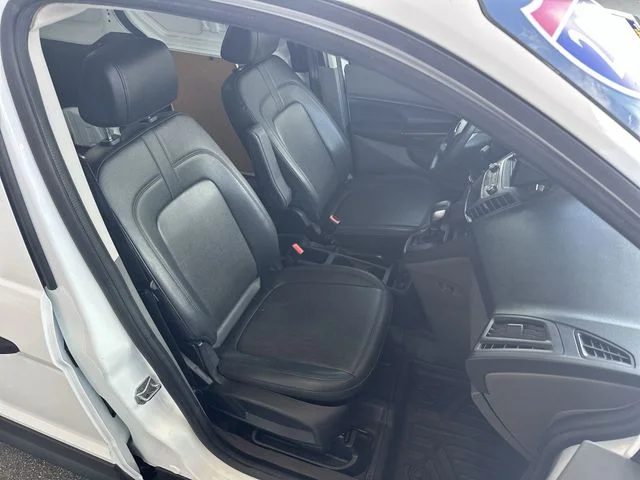 Used 2021 White Ford XL image 25