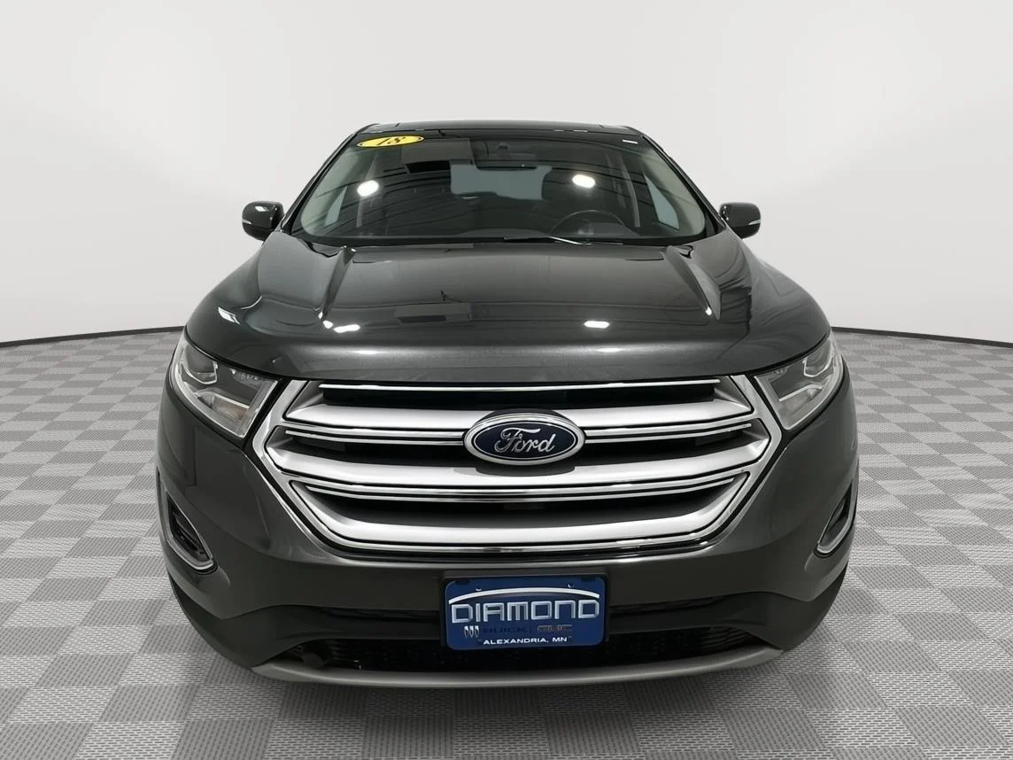Used 2018 Magnetic Metallic Ford SEL image 8