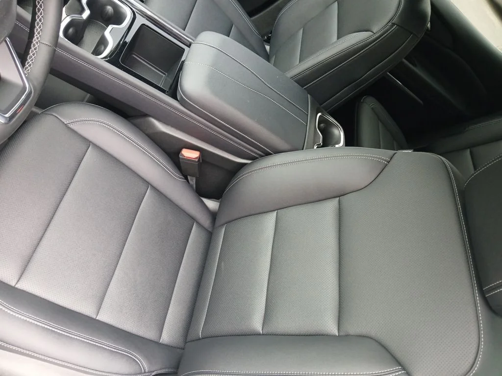 New 2026 Summit White Chevrolet LT image 24