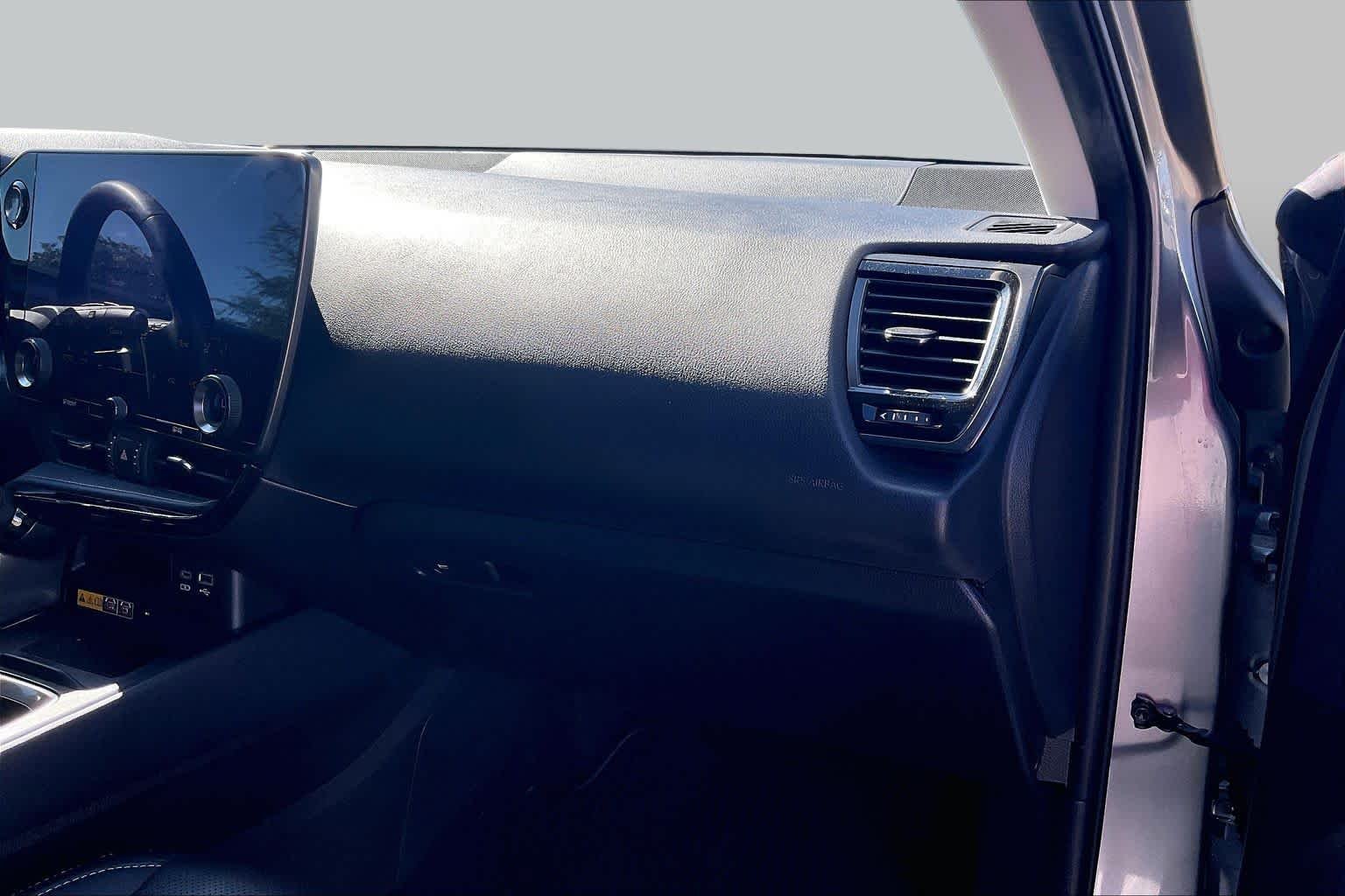 Used 2023 Atomic Silver Lexus Premium image 17