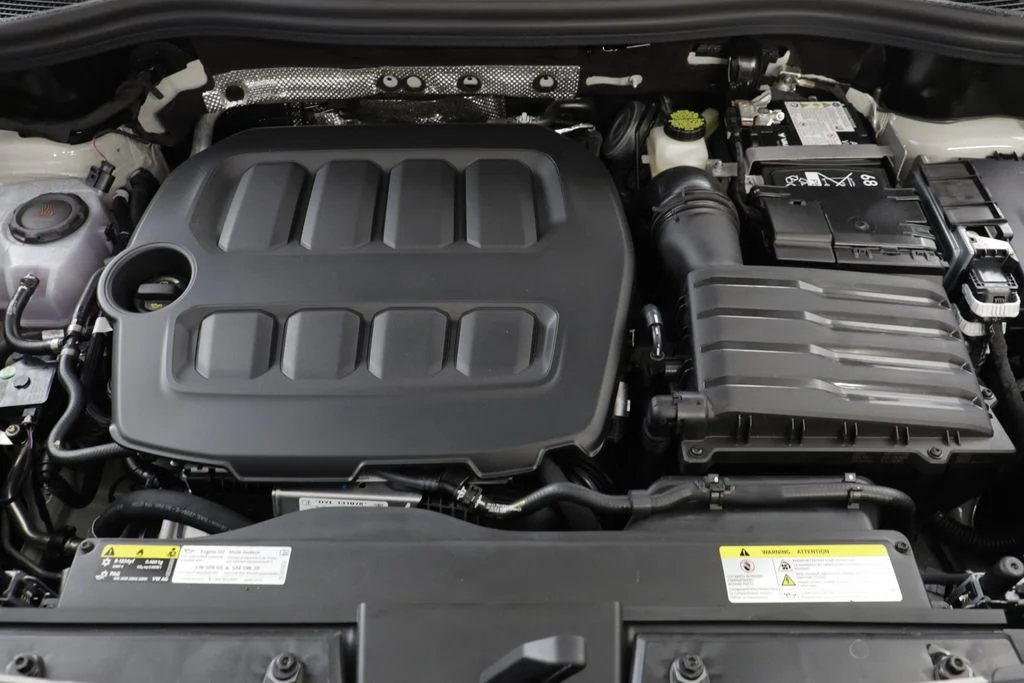 New 2026 Sandstone Volkswagen 2.0T SE R-Line Black image 23