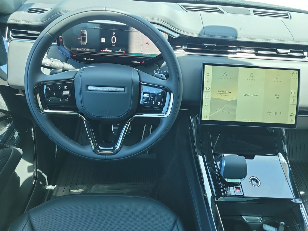 New 2026 Fuji White Land Rover Dynamic SE image 19