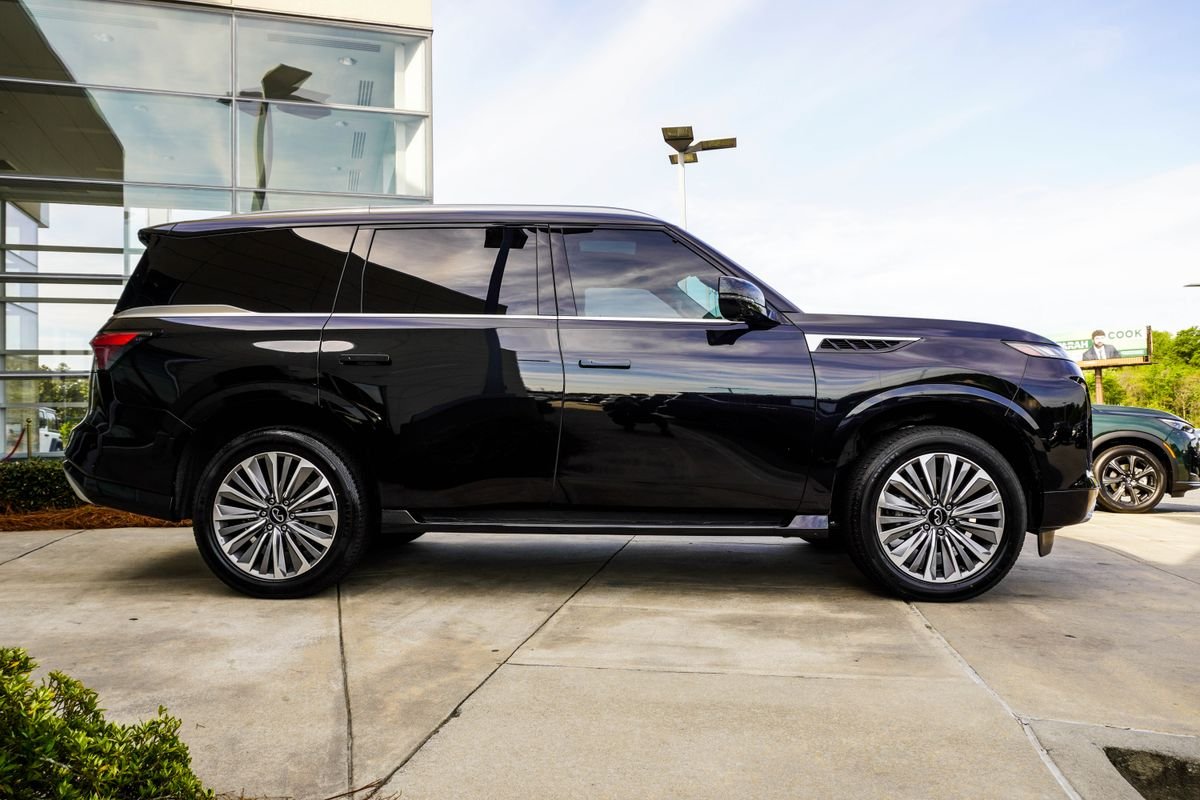 Used 2025 Black INFINITI SENSORY image 8