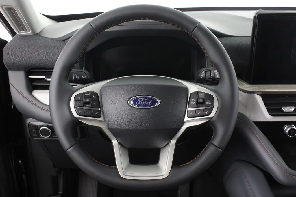New 2026 Agate Black Metallic Ford Active image 24
