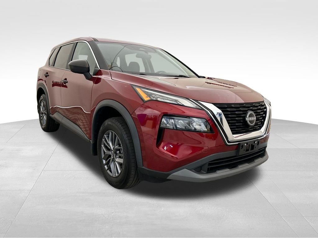 Used 2023 Red Nissan S image 8