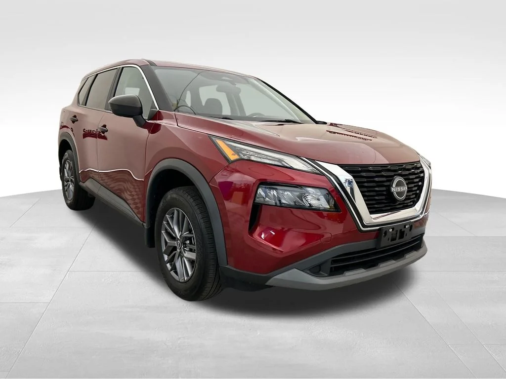 Used 2023 Red Nissan S image 8