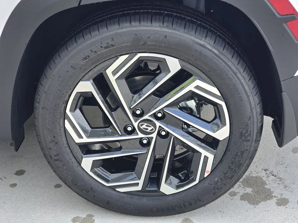 New 2026 White Hyundai SEL Plus image 5