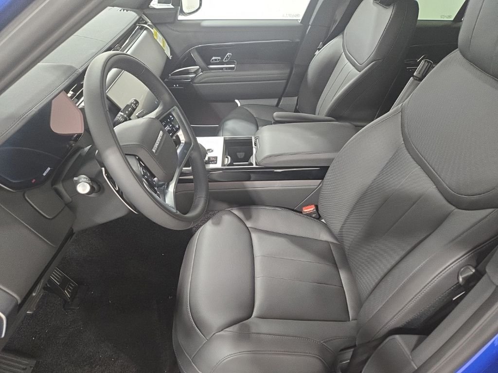 New 2026 Velocity Blue Land Rover SE image 21