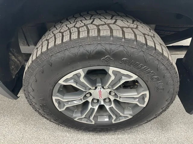 Used 2023 White GMC SLE image 13