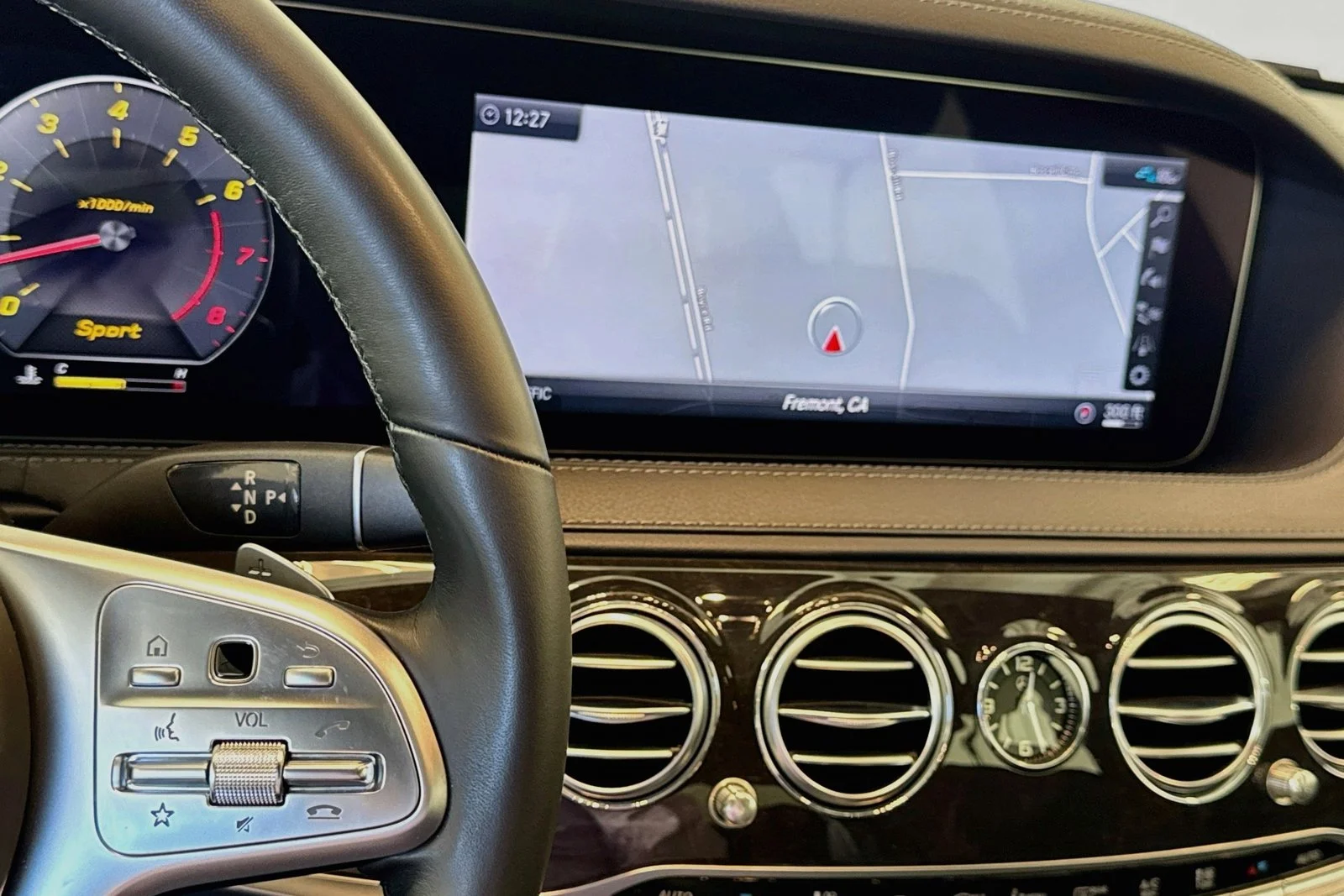 Used 2019 Designo Diamond White Mercedes-Benz S 560 image 16