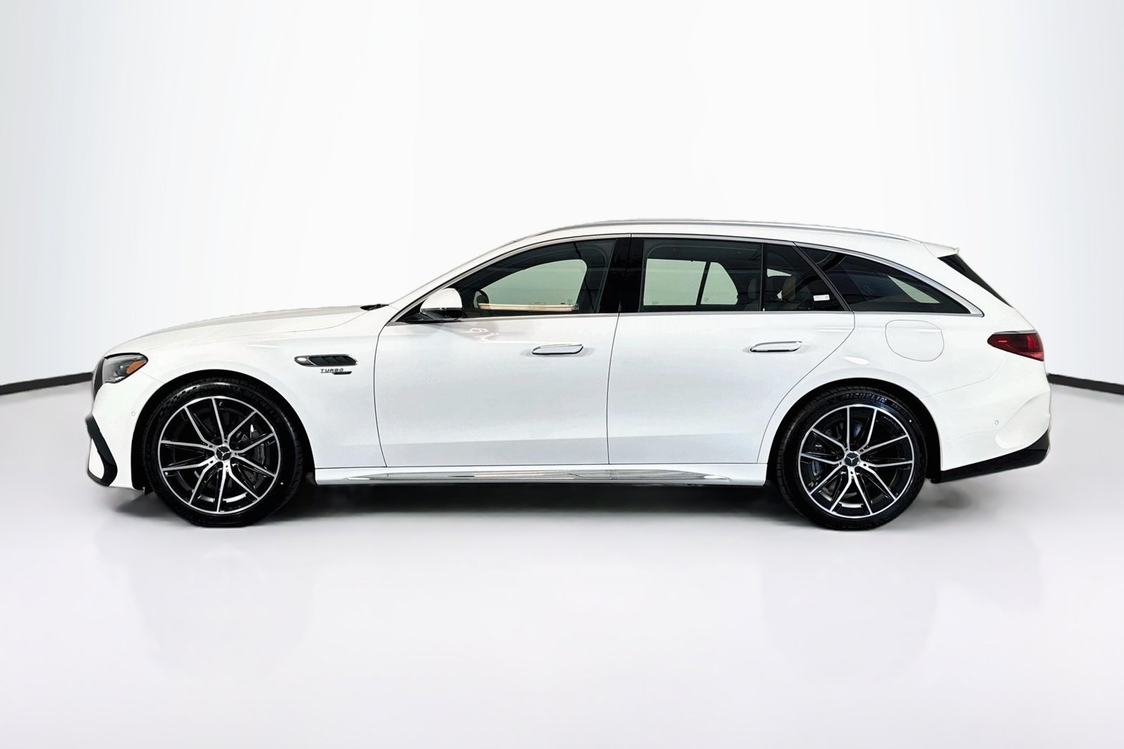 New 2026 Polar White Mercedes-Benz AMG® E 53 E image 8