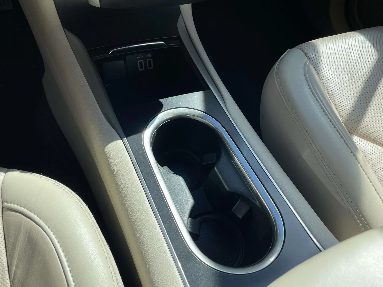 Used 2019 Iced Mocha Metallic Lincoln Reserve image 20