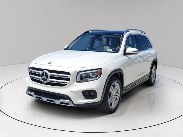 Used 2023 White Mercedes-Benz GLB 250 image 39