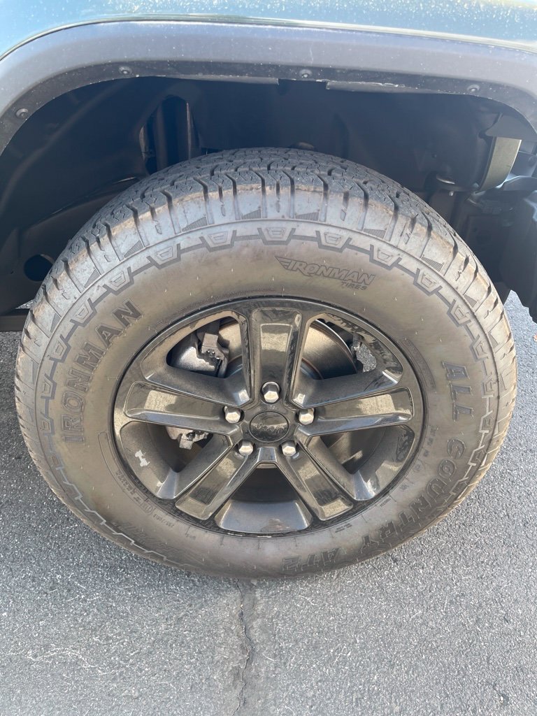 Certified Used 2021 Green Jeep Unlimited Sahara Altitude image 27
