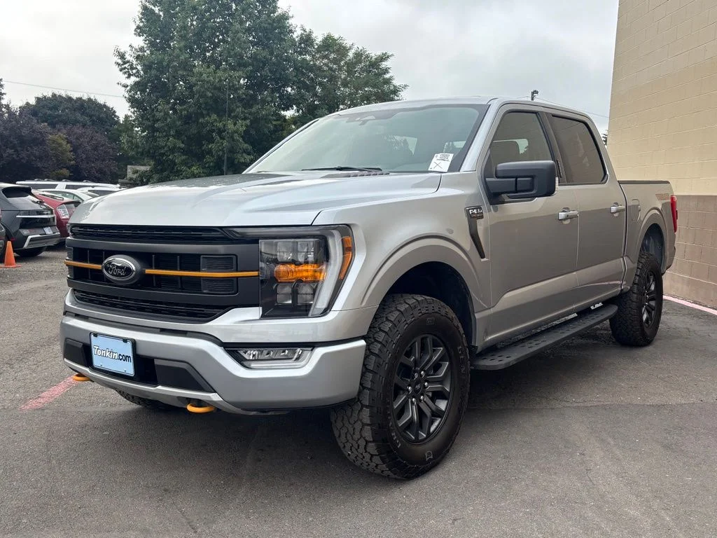 Used 2025 Gray Ford Tremor image 12