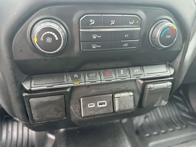 Used 2021 Summit White Chevrolet WT image 18
