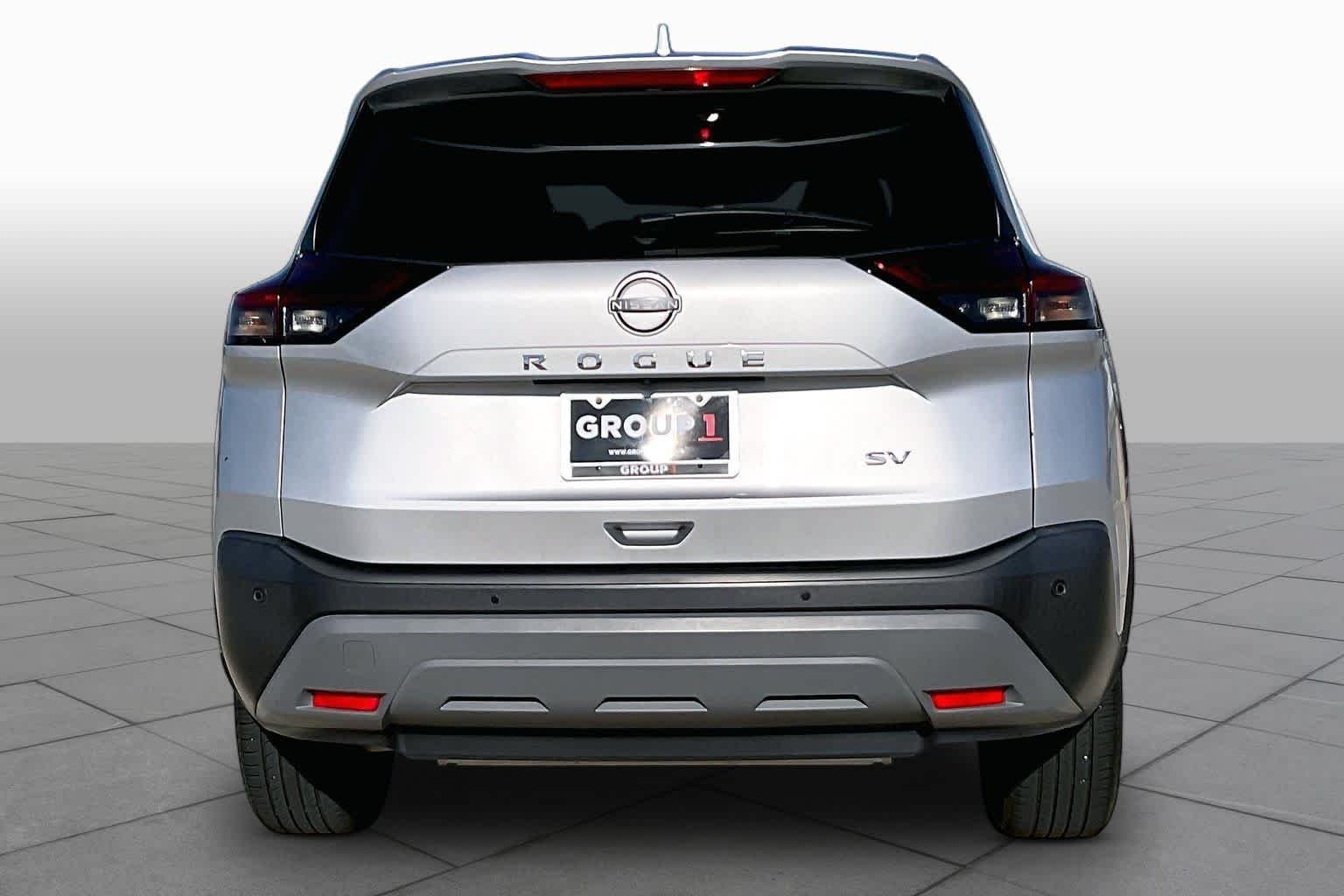Used 2023 Brilliant Silver Metallic Nissan SV image 5