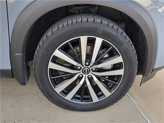 Used 2023 Boulder Gray Pearl Nissan Platinum (A9) 4x4 image 4