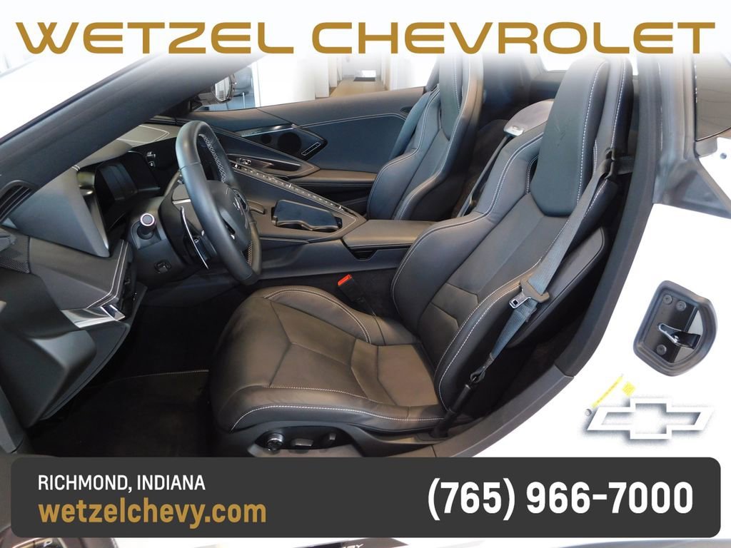 Used 2023 Arctic White Chevrolet 2LT image 11