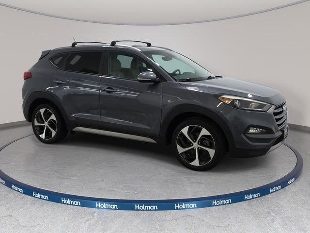 Used 2017 Coliseum Gray Hyundai Sport image 4