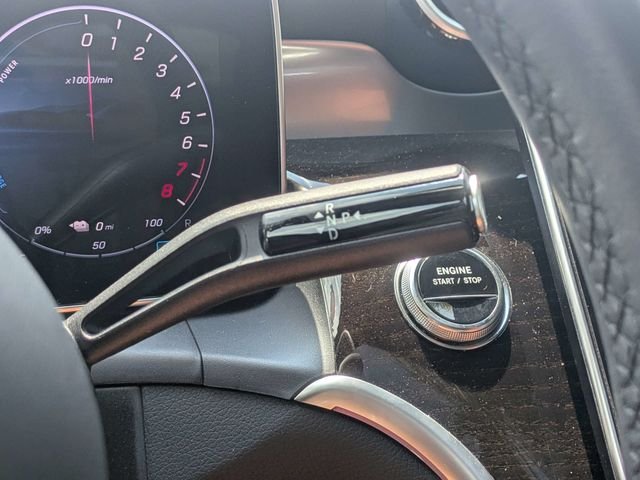 Used 2025  Mercedes-Benz GLC 350e image 30