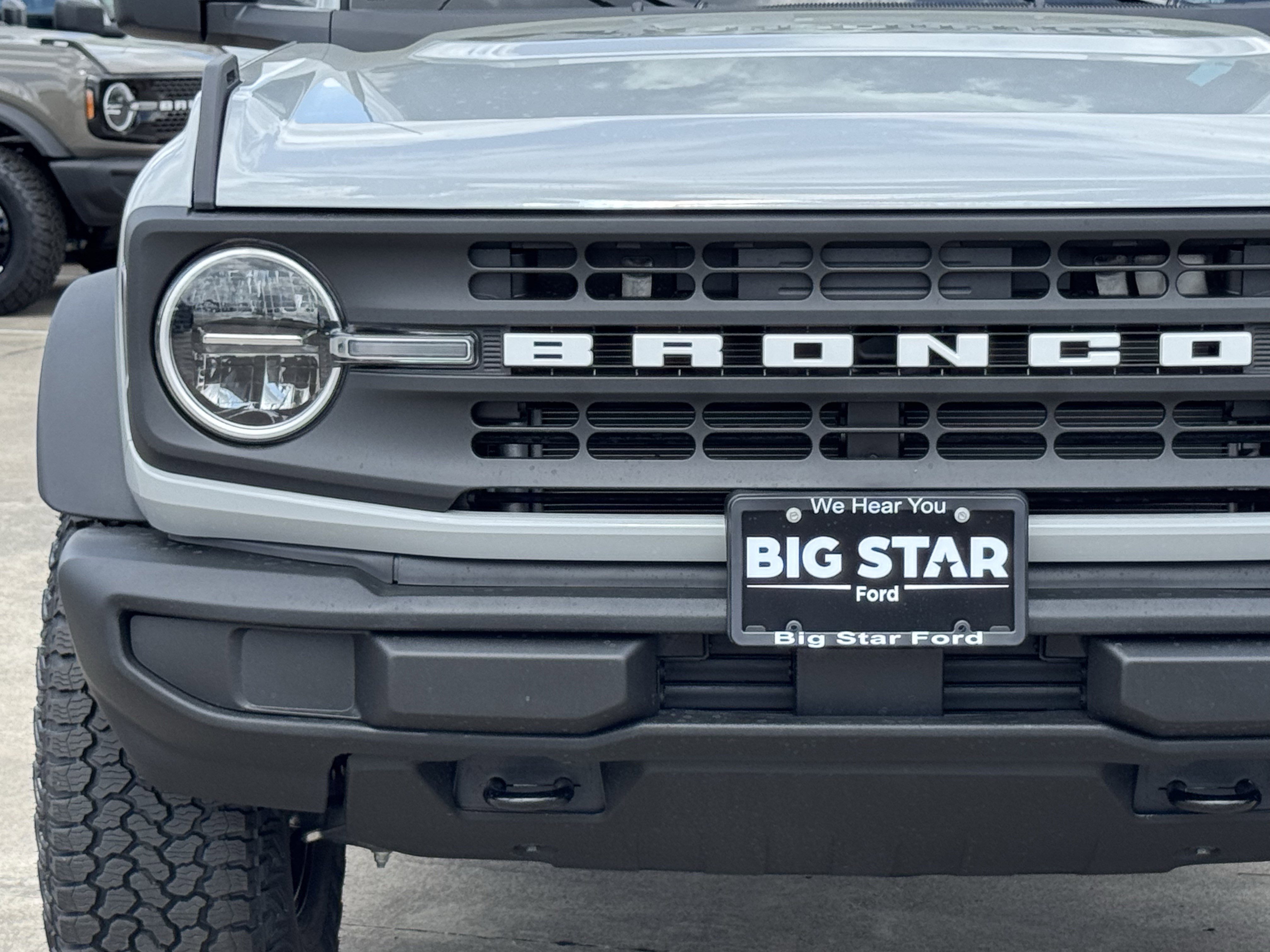 New 2026 Avalanche Ford Base image 5