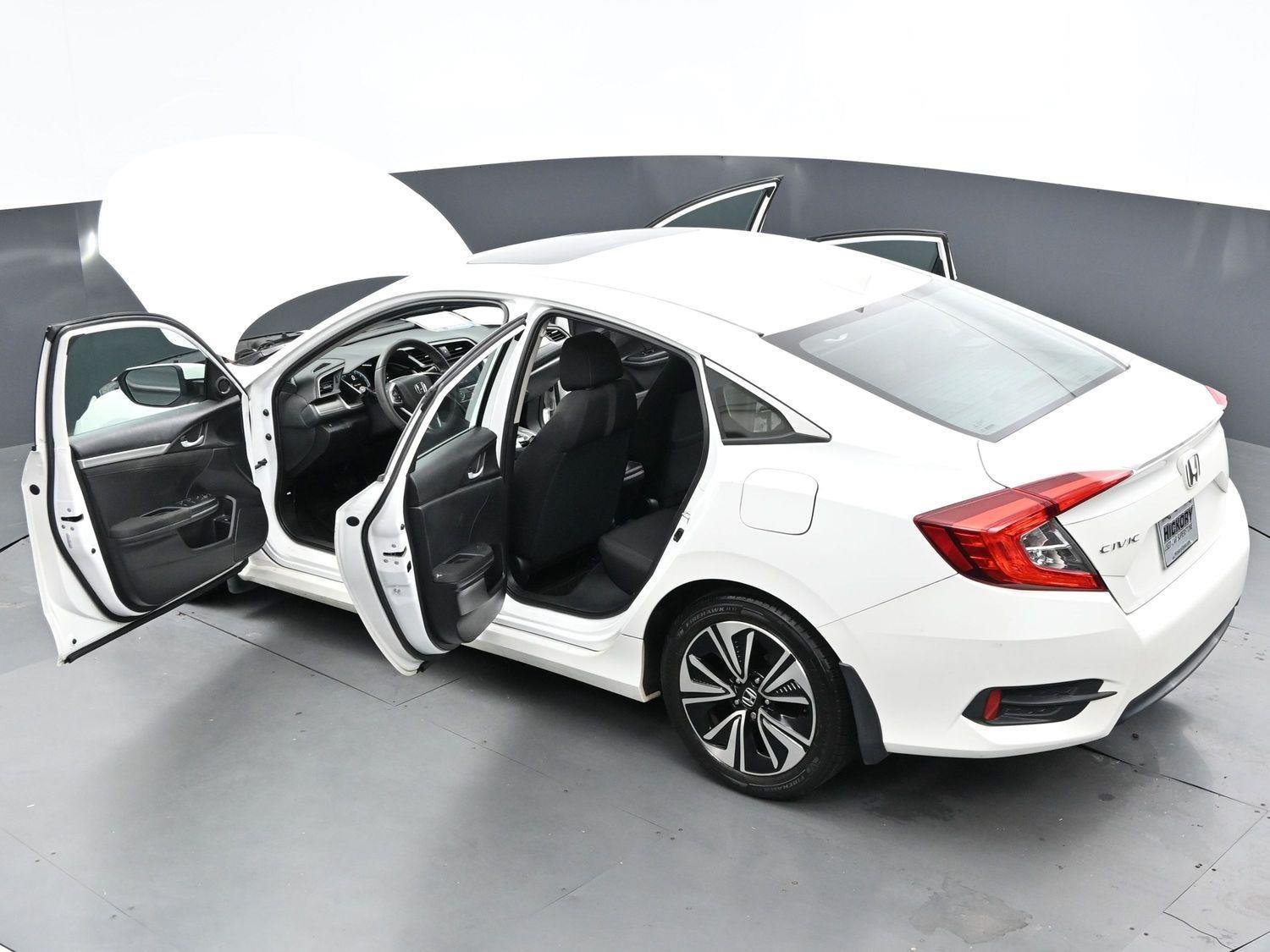 Used 2016 White Orchid Pearl Honda EX-T image 33