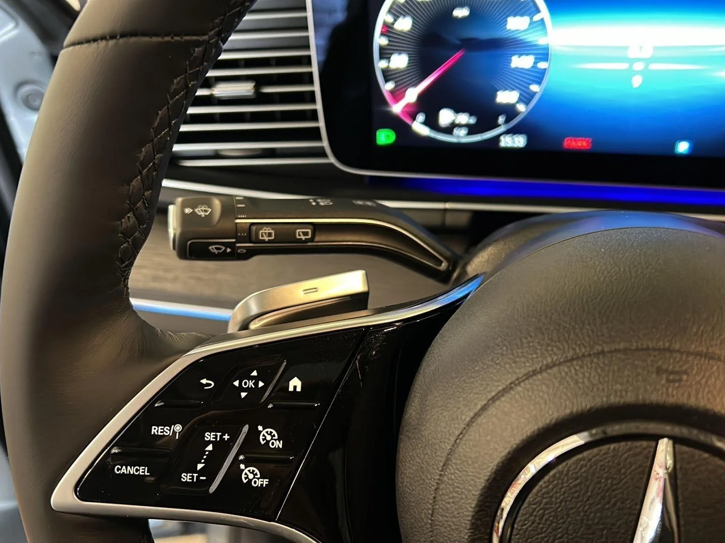 New 2026 Selenite Grey Metallic Mercedes-Benz GLE 350 image 17