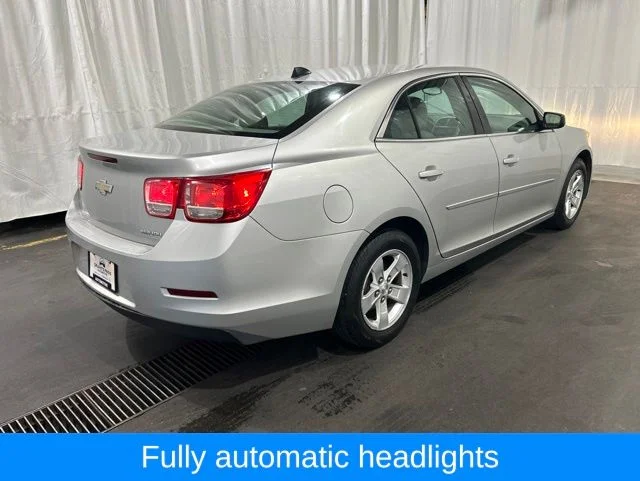 Used 2013 Silver Chevrolet LS image 3