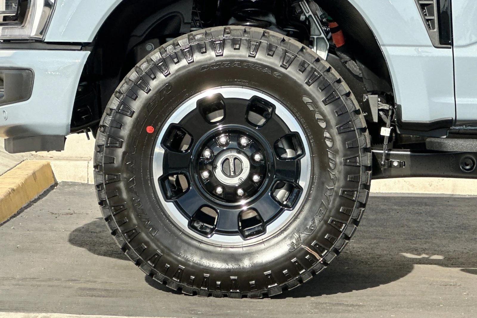 New 2026 Glacier Gray Metallic Tri-Coat Ford F-350® Platinum® image 24