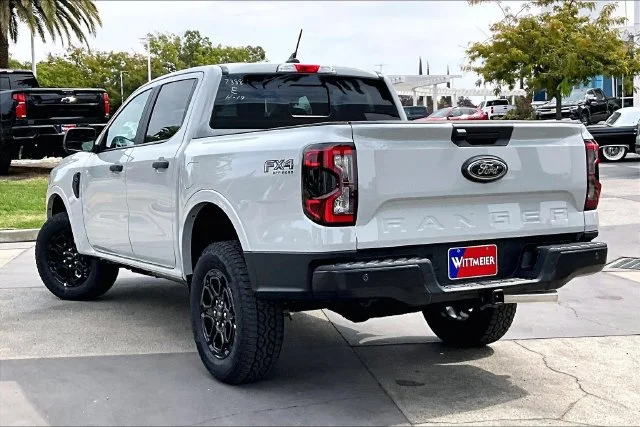New 2026 Avalanche Ford XLT image 3