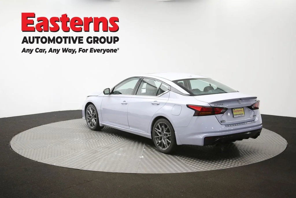 Used 2023 Gray Nissan 2.0 SR image 65