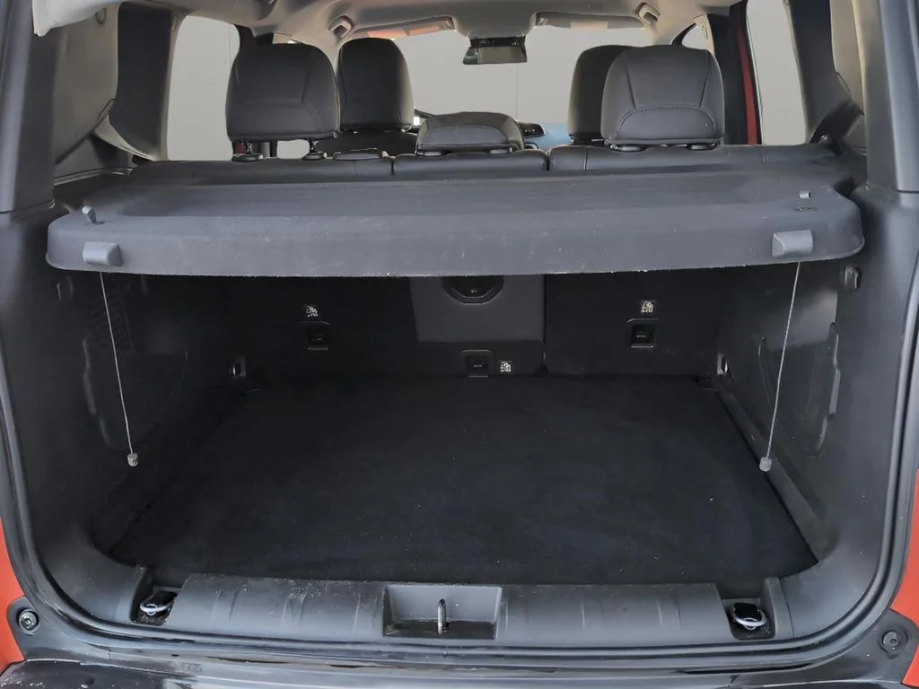 Used 2021 Omaha Orange Clearcoat Jeep Trailhawk image 29