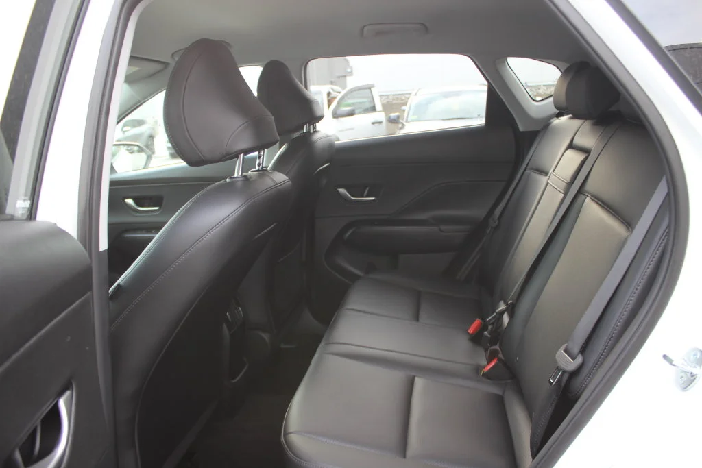Used 2026 White Hyundai SEL Premium image 27