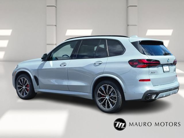 Used 2026 Gray BMW xDrive40i image 5